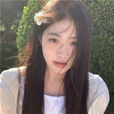 哈啰,我叫朵莉丝